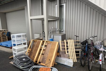 【お客様事例：中間市】冷蔵庫にベット、衣装ケース、自転車などの不用品回収
