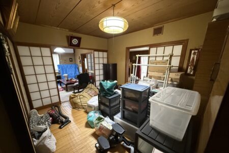 【お客様事例：北九州市】解体前の家の中にある家財一式丸ごと片付け、不用品回収