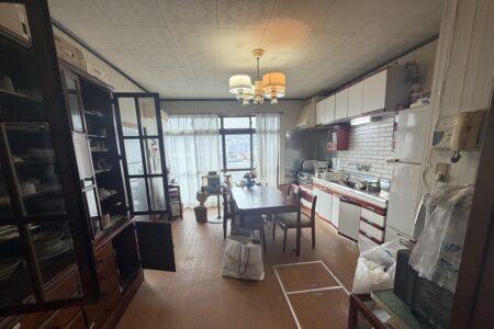 【お客様事例：北九州市】戸建ての家丸ごと片付け｜事務所利用に向けて家具・家電・不用品を一括撤去